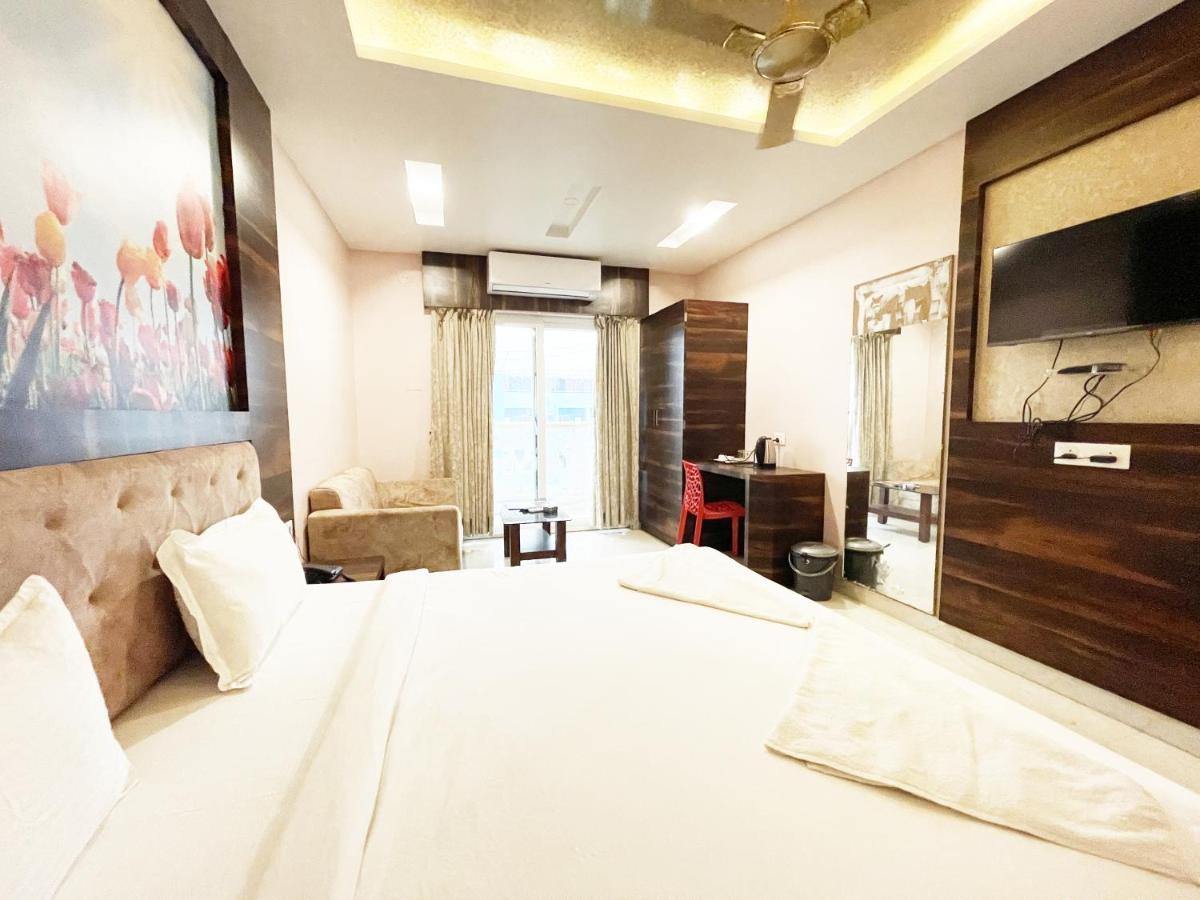 Shree Ganesh Hotel Puri Exteriör bild